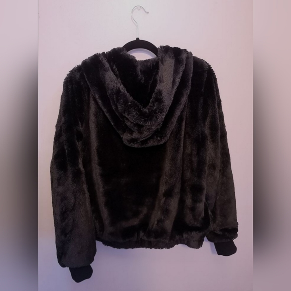 Faux Fur Jacket - Picture 2 of 2